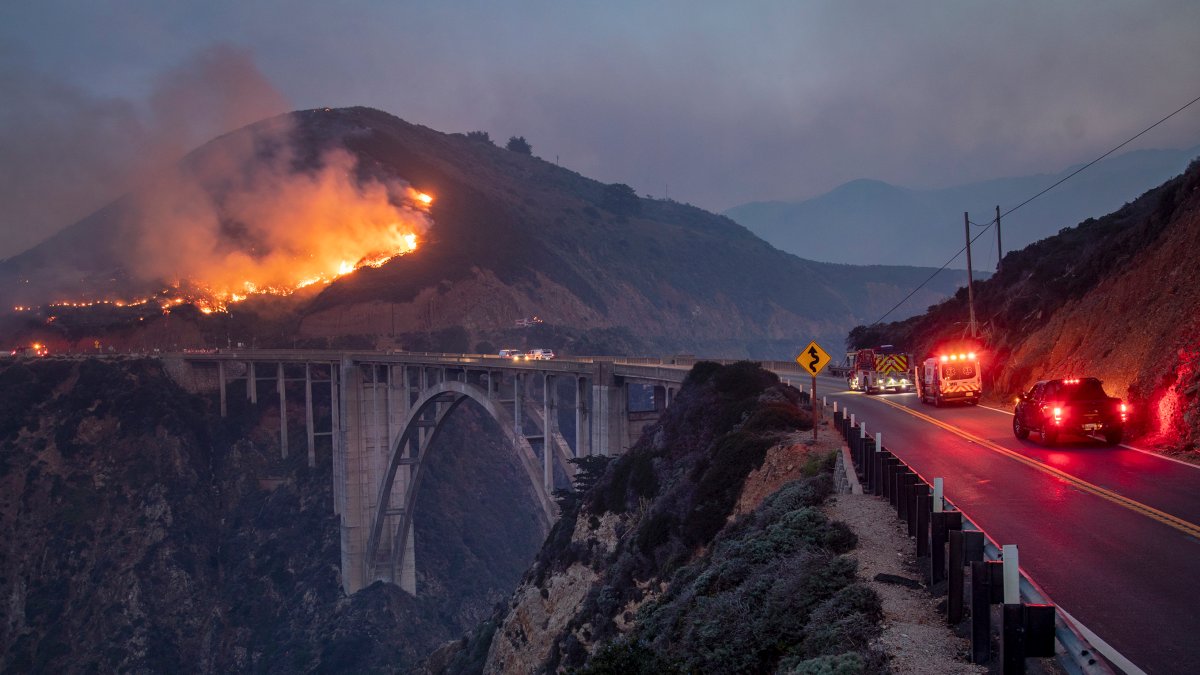 Cal Fire San Diego Sends Support Crew to Help Fight Colorado Fire in