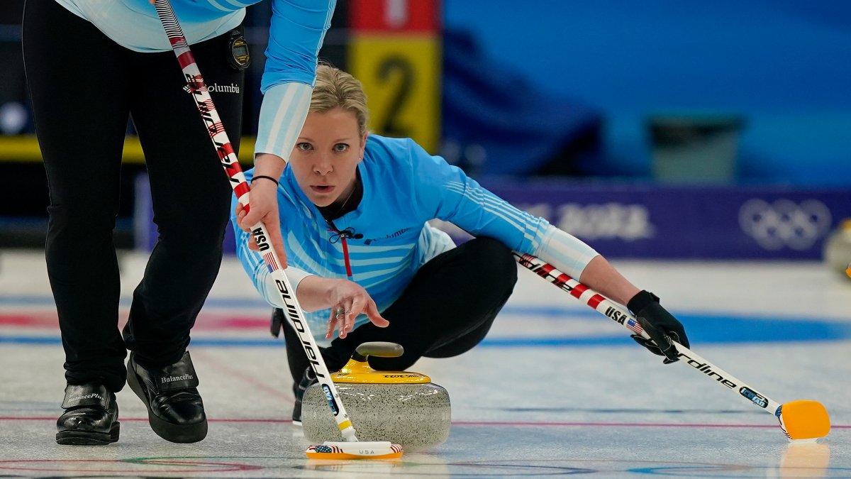 Team Usa Women Beat Roc In Winter Olympics Curling Opener Nbc 7 San Diego