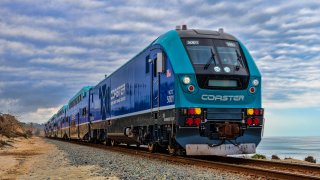 A picture of a COASTER train in San Diego.