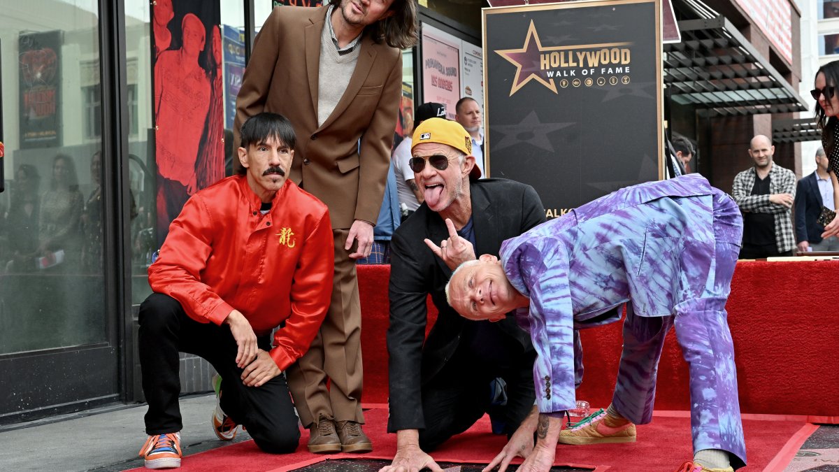 The Red Hot Chili Peppers Get Star on Hollywood Walk of Fame – NBC 7 San Diego - Vimarsana News