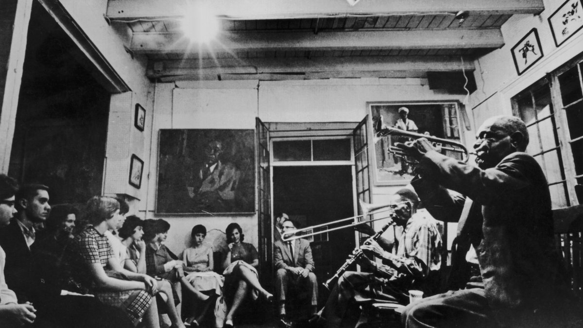 'Absurd' 100-Year-Old Policy Banning Teaching of Jazz Music in New Orleans Finally to Be Lifted – NBC 7 San Diego - Vimarsana News