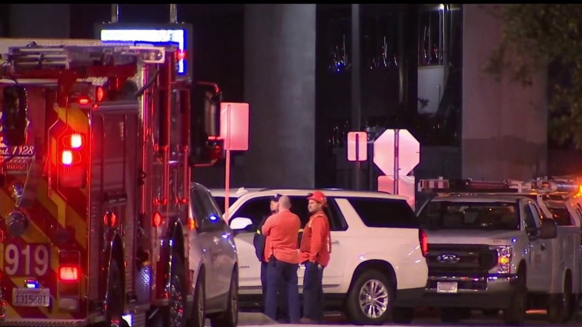 Power Line Arc Sets Fire to Utility Pole Near Old Town, Causes Brief Outage: SDG&E - Vimarsana News