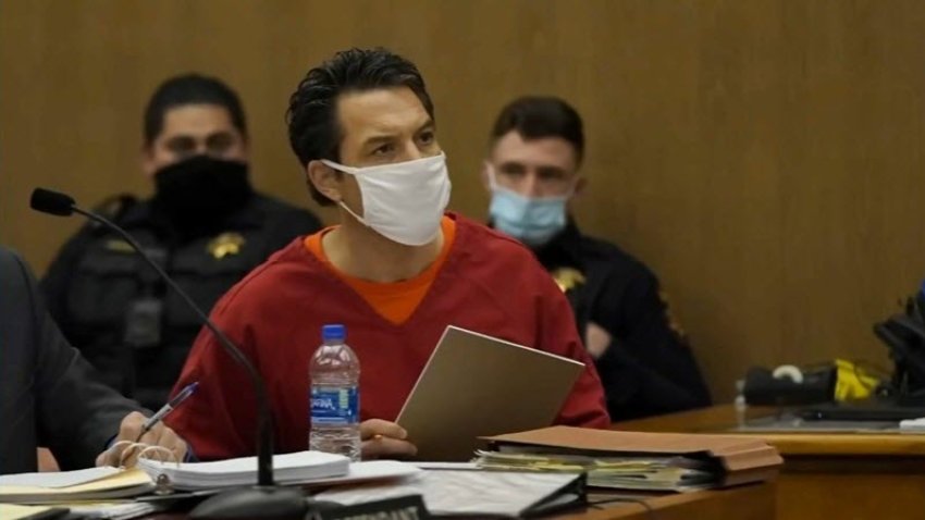 Scott Peterson in a Redwood City courtroom.