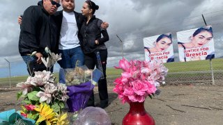 altar en honor a Brescia Ayon ex xologirl que fallecio atropellada en Otay Mesa