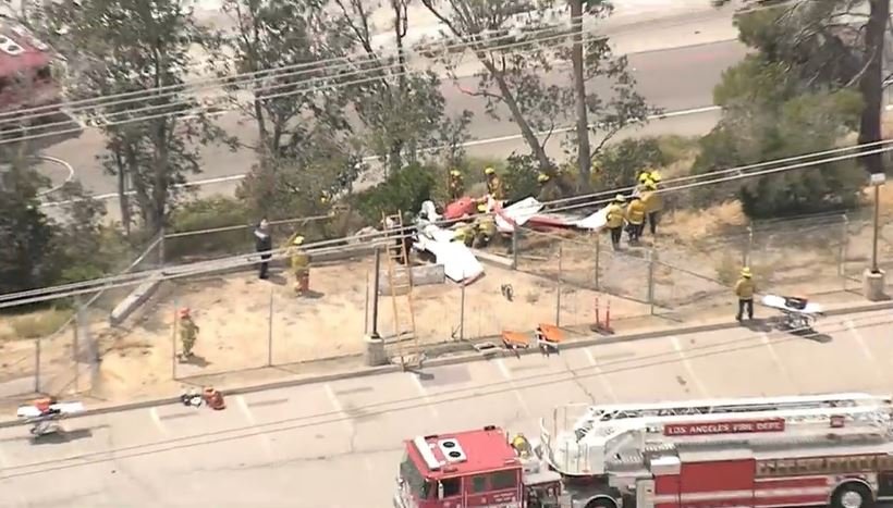 One Killed When Small Plane Crashes Next to 210 Freeway – NBC 7 San Diego - Vimarsana News