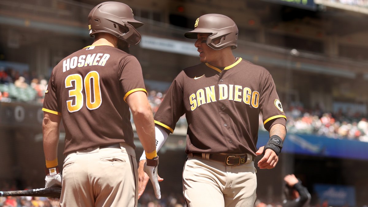 Padres' uniforms enter uncharted waters