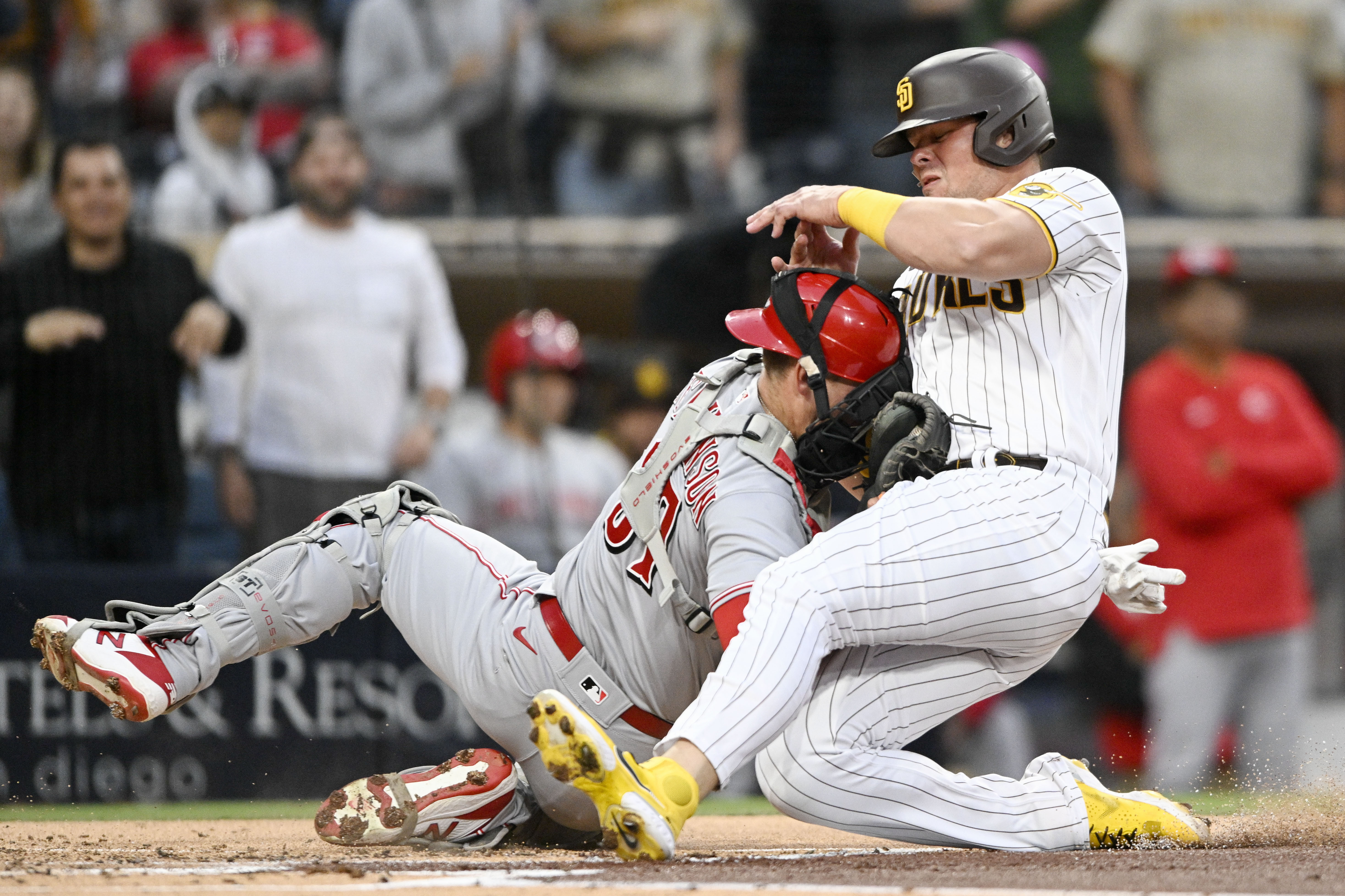 What should the Padres expect from Luke Voit?