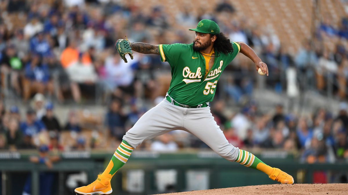 Sean Manaea trade: Athletics send starter to Padres for two prospects -  DraftKings Network
