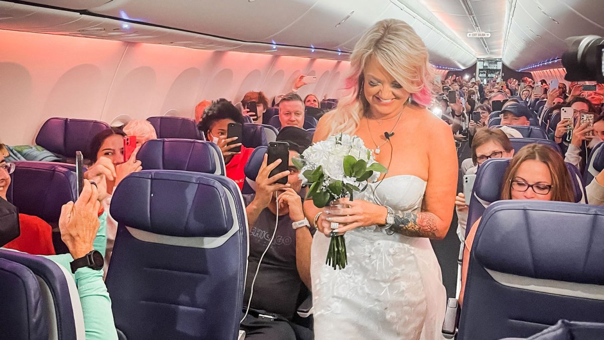 Couple Has Wedding on Southwest Flight From Texas – NBC 7 San Diego - Vimarsana News