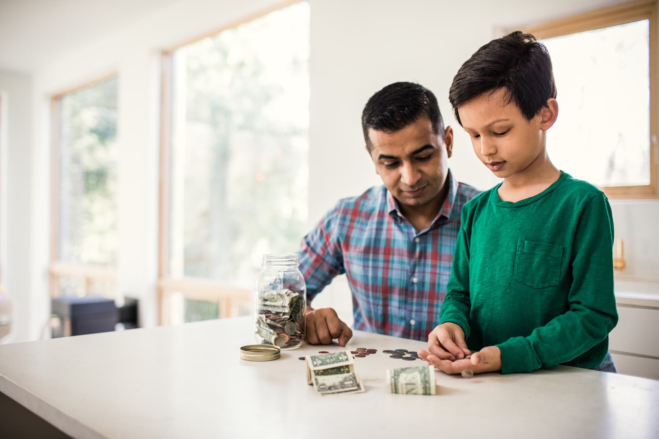 How to Teach Your Kids to Have a Healthy Relationship With Money – Even If You Didn't - Vimarsana News