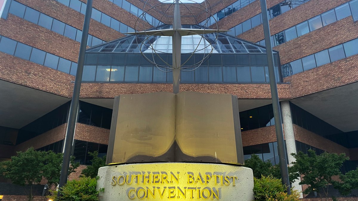 Southern Baptists expel 2 churches led by female pastors – NBC 7 San Diego - Vimarsana News