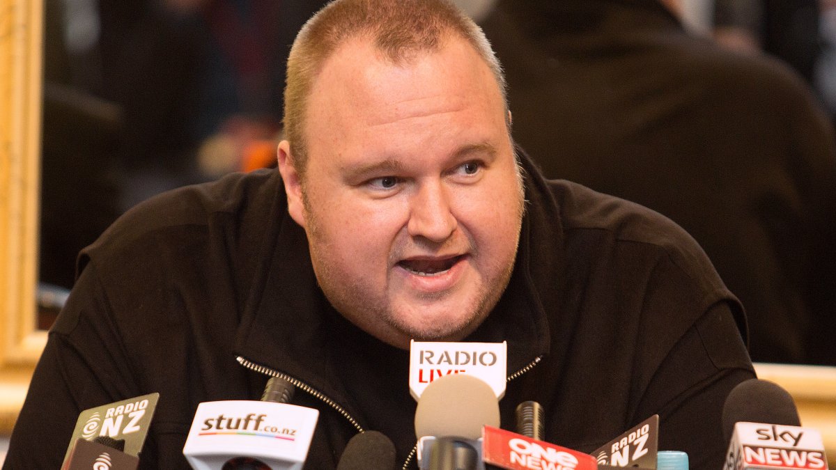 2 Cut Deal, While Megaupload Founder Kim Dotcom Faces Extradition – NBC 7 San Diego - Vimarsana News