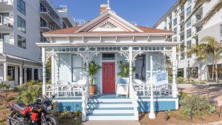 The "Top Gun" House in Oceanside has been transformed into a retro pie shop.