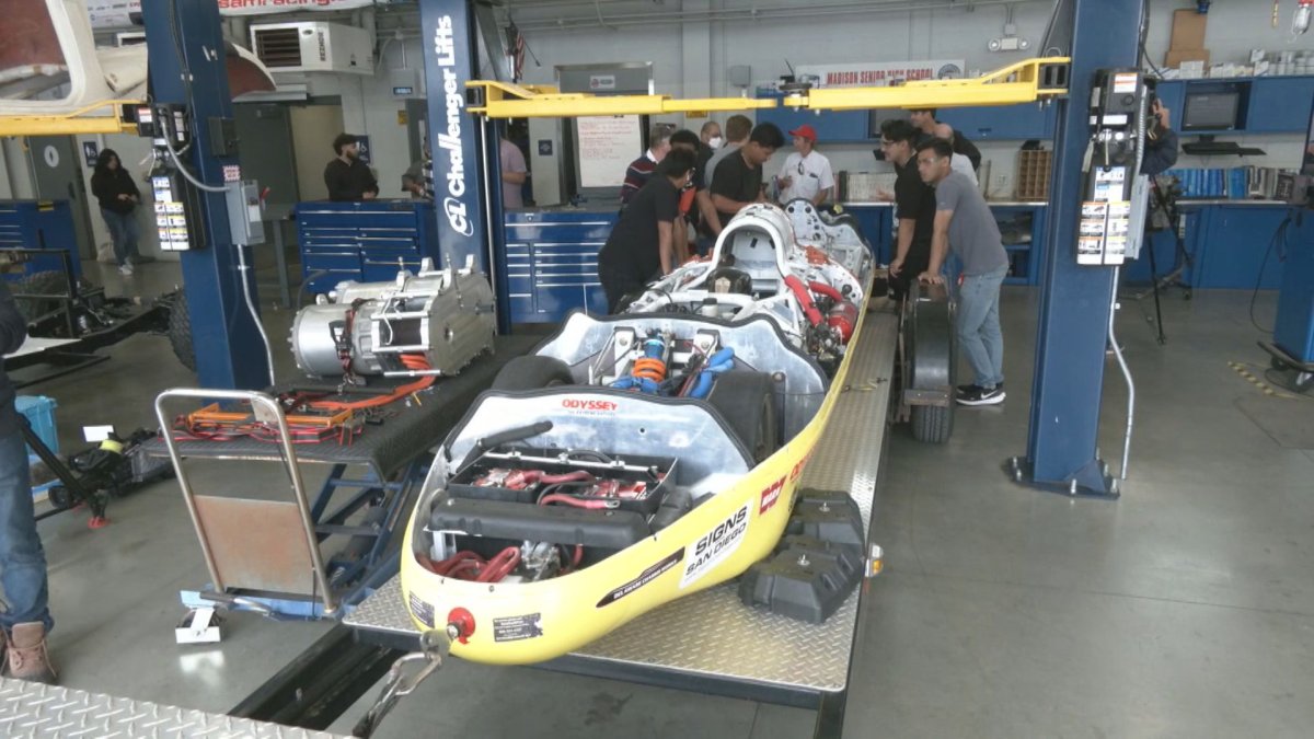 Local High Schoolers Prep World's Fastest Electric Car for Next Record Attempt - Vimarsana News
