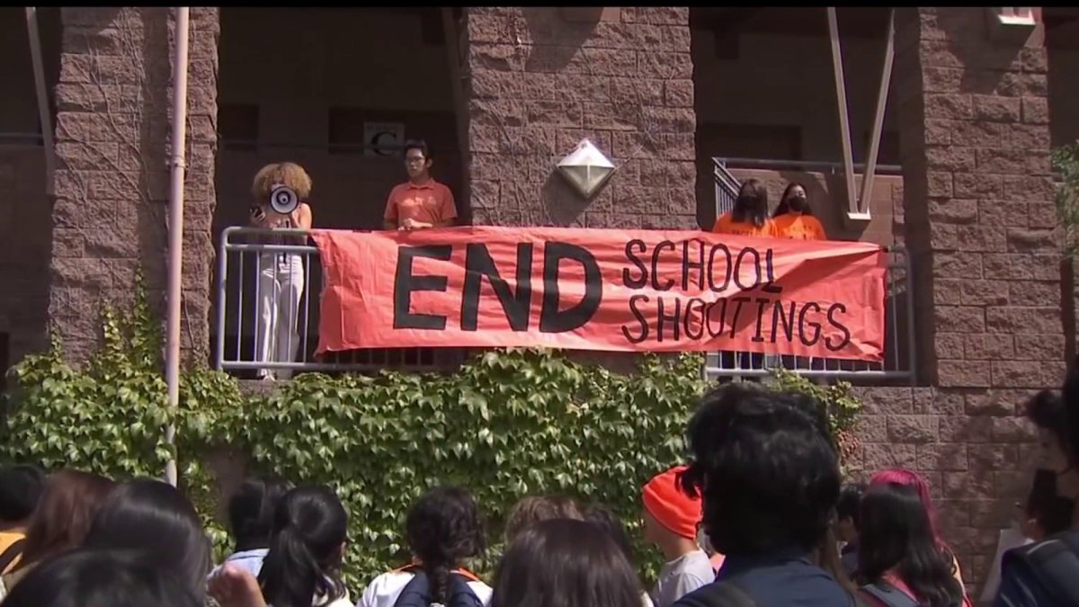 San Diego Students Participate in Walkouts to Protest Gun Violence ...