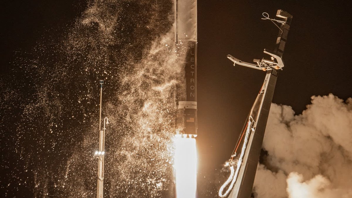 NASA Begins Return to the Moon With Low-Cost CAPSTONE Mission, Launched by Rocket Lab - Vimarsana News
