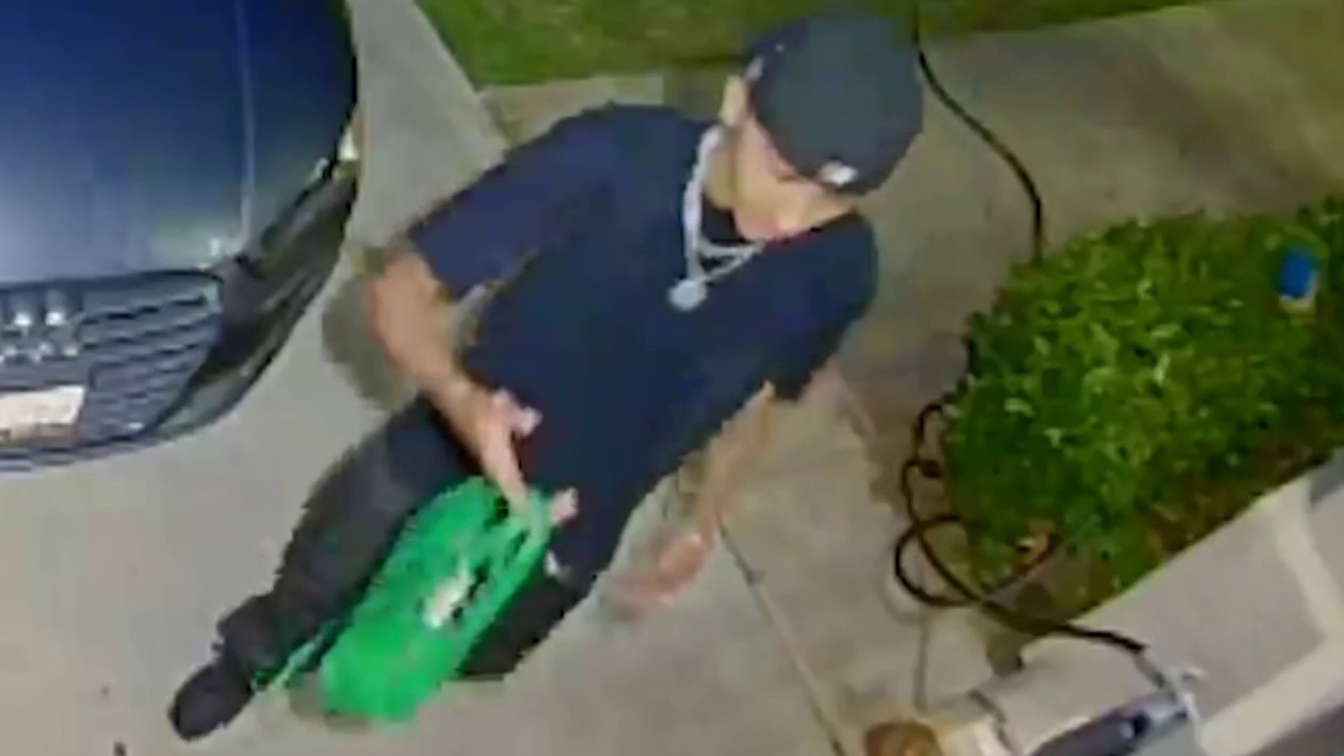 Teen returns lost purse in Chula Vista, California - Upworthy