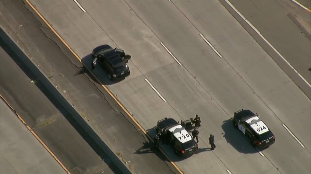 WATCH: Several People Detained After Leading Police on Chase on I-15 - Vimarsana News