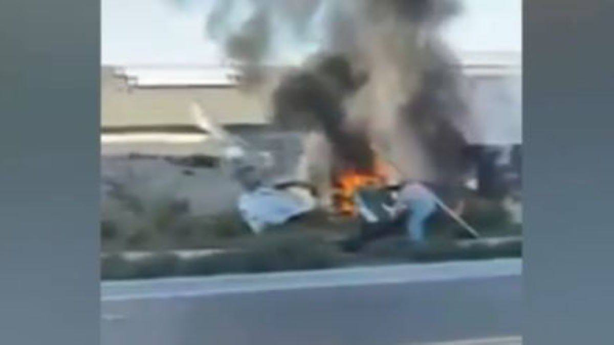 Small Plane Crashes Into Wall Outside Hemet Home NBC 7 San Diego
