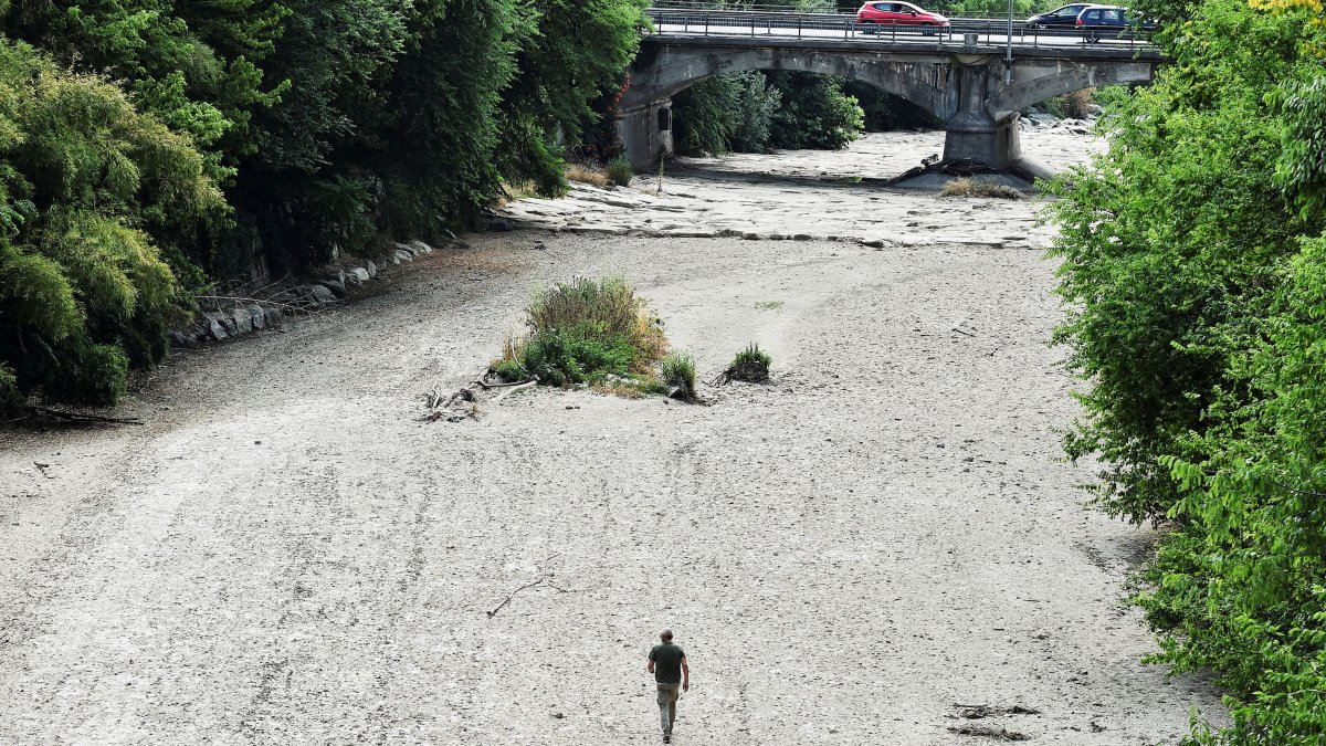 Italy Just Declared a State of Emergency Because of Drought: 'There Is No Doubt That Climate Change Is Having an Effect,' the Prime Minister Said – NBC 7 San Diego - Vimarsana News