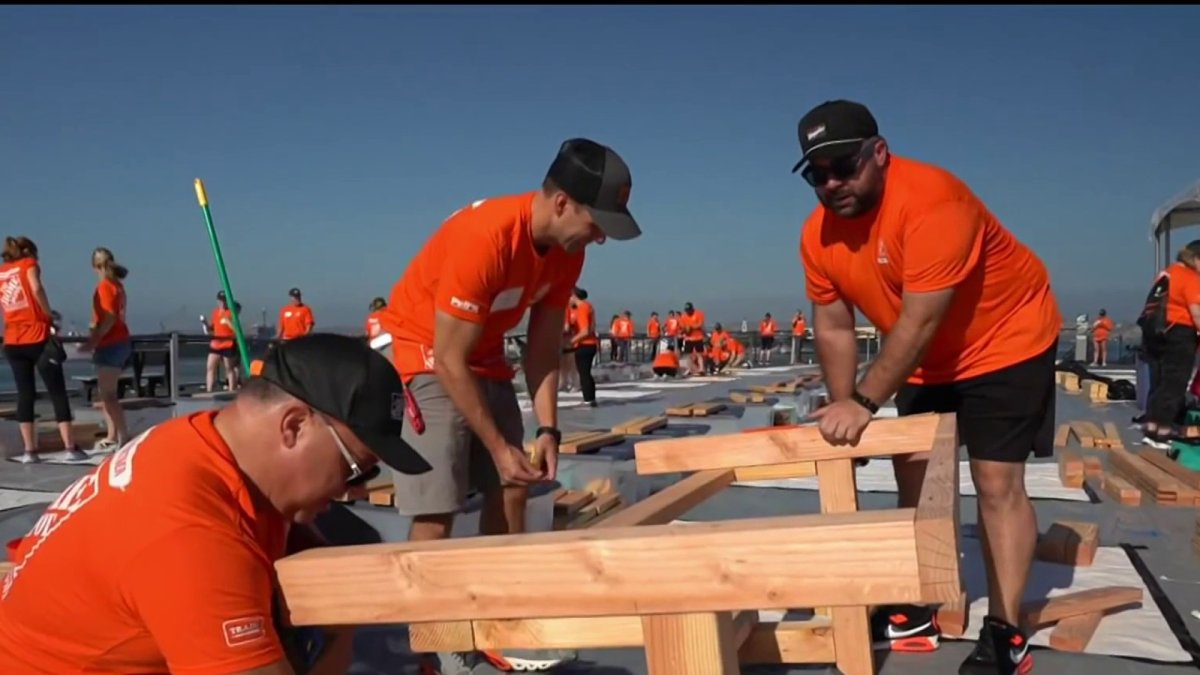 Volunteers On USS Midway Help Veterans NBC 7 San Diego