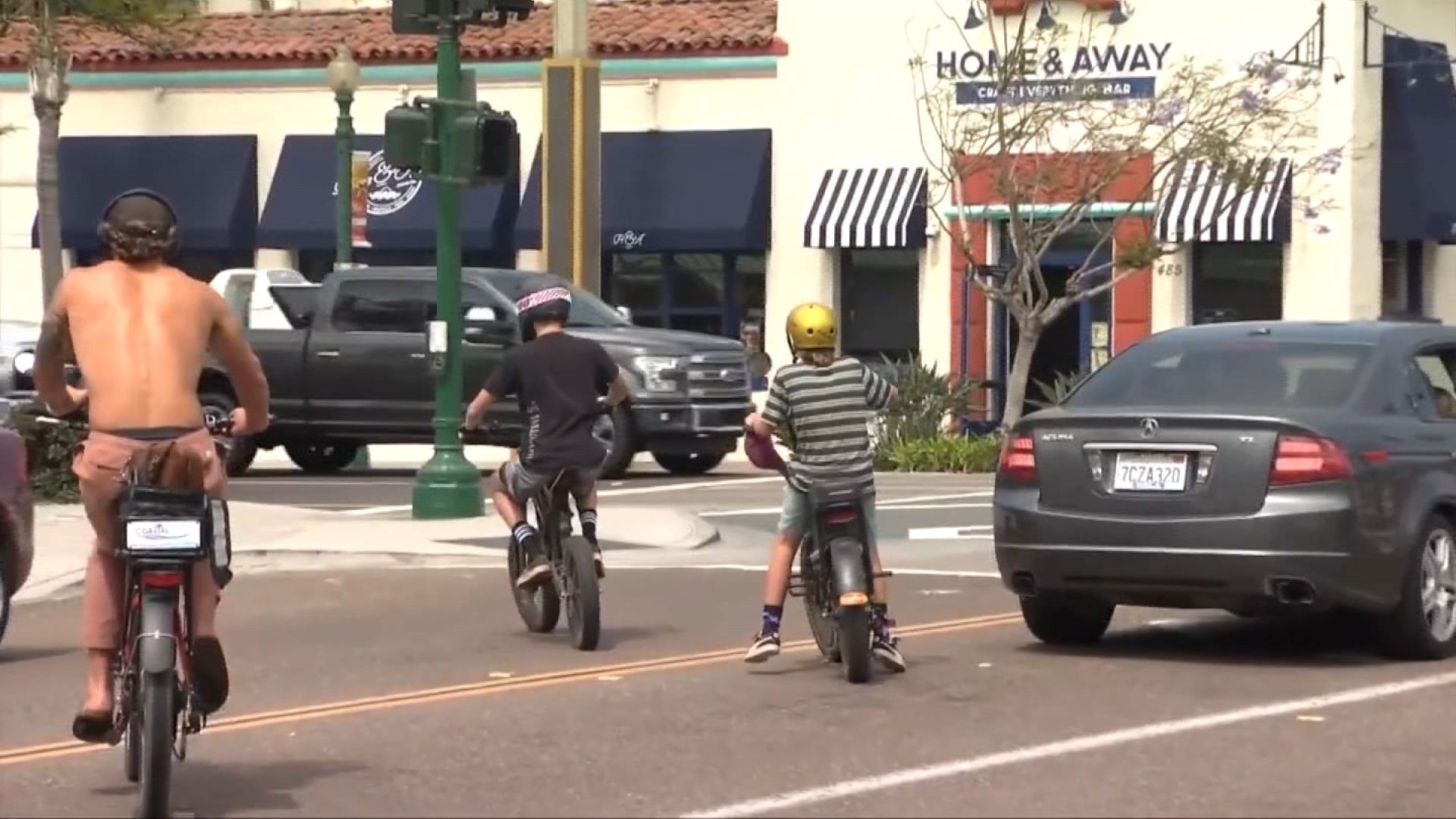 Carlsbad Declares State of Emergency Over E-bike, Bike, Traffic Safety – NBC 7 San Diego - Vimarsana News