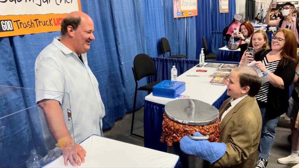 Fans of 'The Office' Meet Cast Members at Dunder Con in New Jersey – NBC 7 San Diego - Vimarsana News