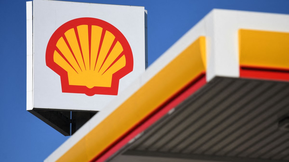 Shell CEO Ben Van Beurden to Step Down, Renewables Boss Wael Sawan to Take the Helm - Vimarsana News