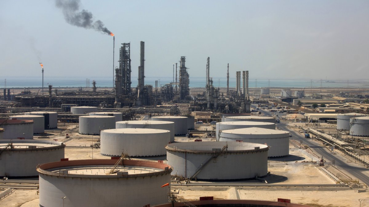OPEC+ Output Cut Is Mostly a 'Political Snub' and Sends Symbolic Message, Analysts Say – NBC 7 San Diego - Vimarsana News