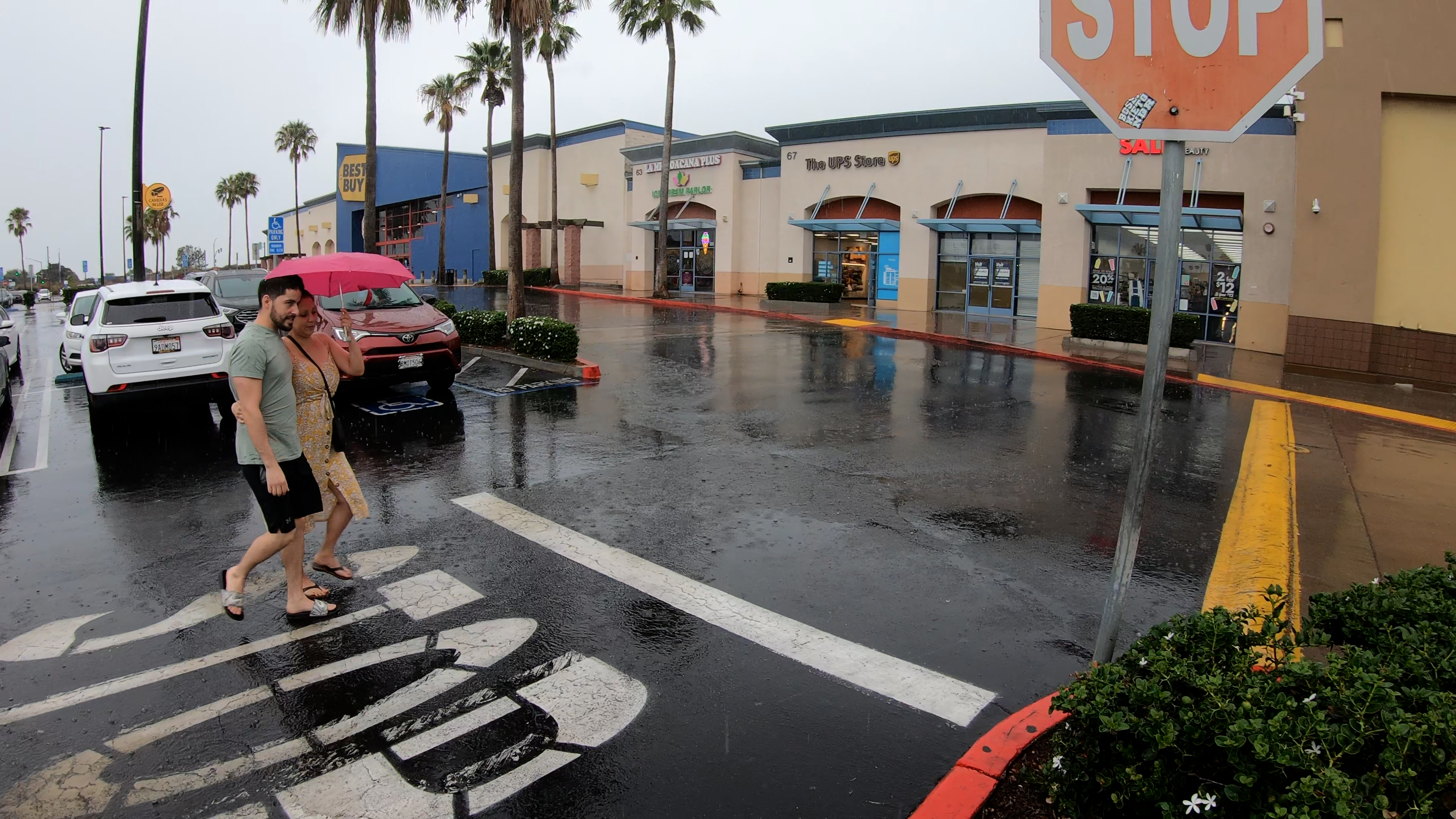 Tropical Storm Kay reaches San Diego County with high winds, high  temperatures and the promise of heavy rain - The San Diego Union-Tribune