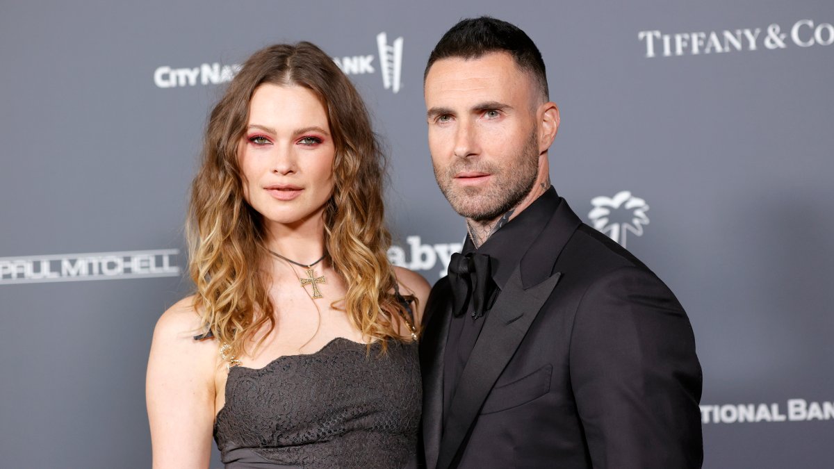 Behati Prinsloo Posts Photo of Adam Levine for First Time Since Third Baby – NBC 7 San Diego - Vimarsana News