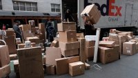 Holiday Deliveries Make a Lot of Pollution, Here's How to Reduce Your Carbon Footprint