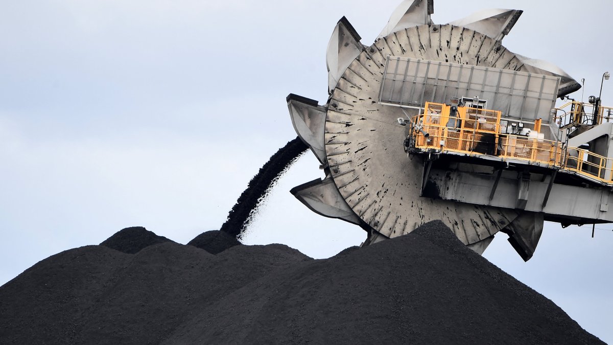 Nearly Half of the Coal Industry Is Still on an Expansion Course in 'Reckless' Mining Rush – NBC 7 San Diego - Vimarsana News