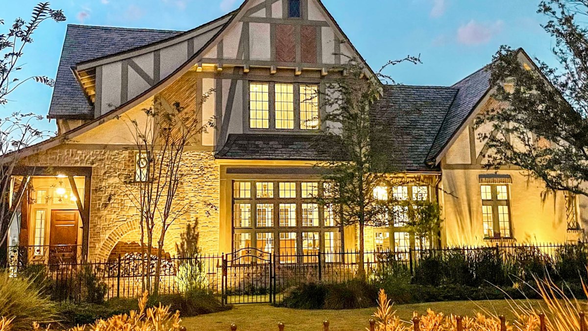 This Family Owns a 'Princess Cottage' in Disney World's Gated Community—Where Homes Sell for $12 Million: Take a Look Inside – NBC 7 San Diego - Vimarsana News
