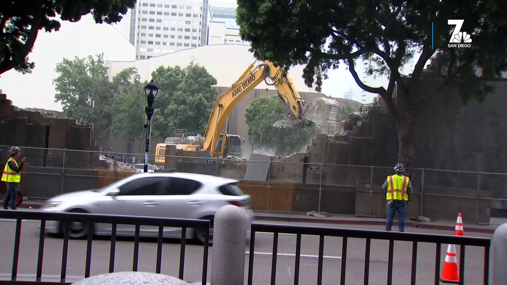 Wrecking Ball Claims Downtown San Diego’s 4th & B Nightclub – NBC 7 San ...