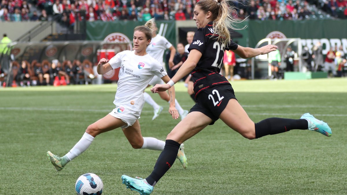 San Diego Wave Defeated 2-1, Portland Thorns Head to NWSL Championship Match - Vimarsana News