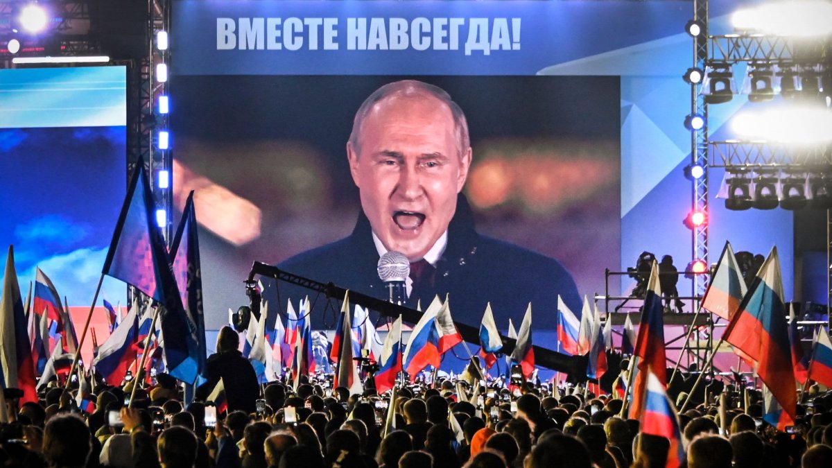 Putin's Supporters Call for the Liquidation of Ukraine as 'Genocidal Rhetoric' Swells – NBC 7 San Diego - Vimarsana News