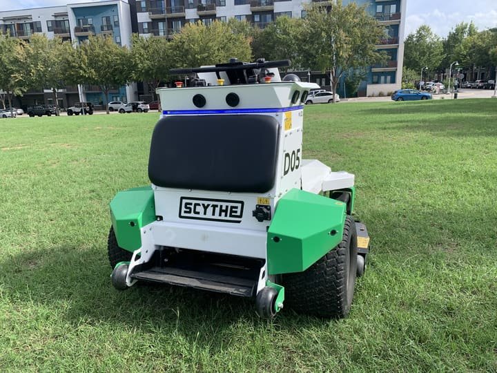 These Riderless Electric Lawn Mowers Can Run on Their Own for 10 Hours - Vimarsana News