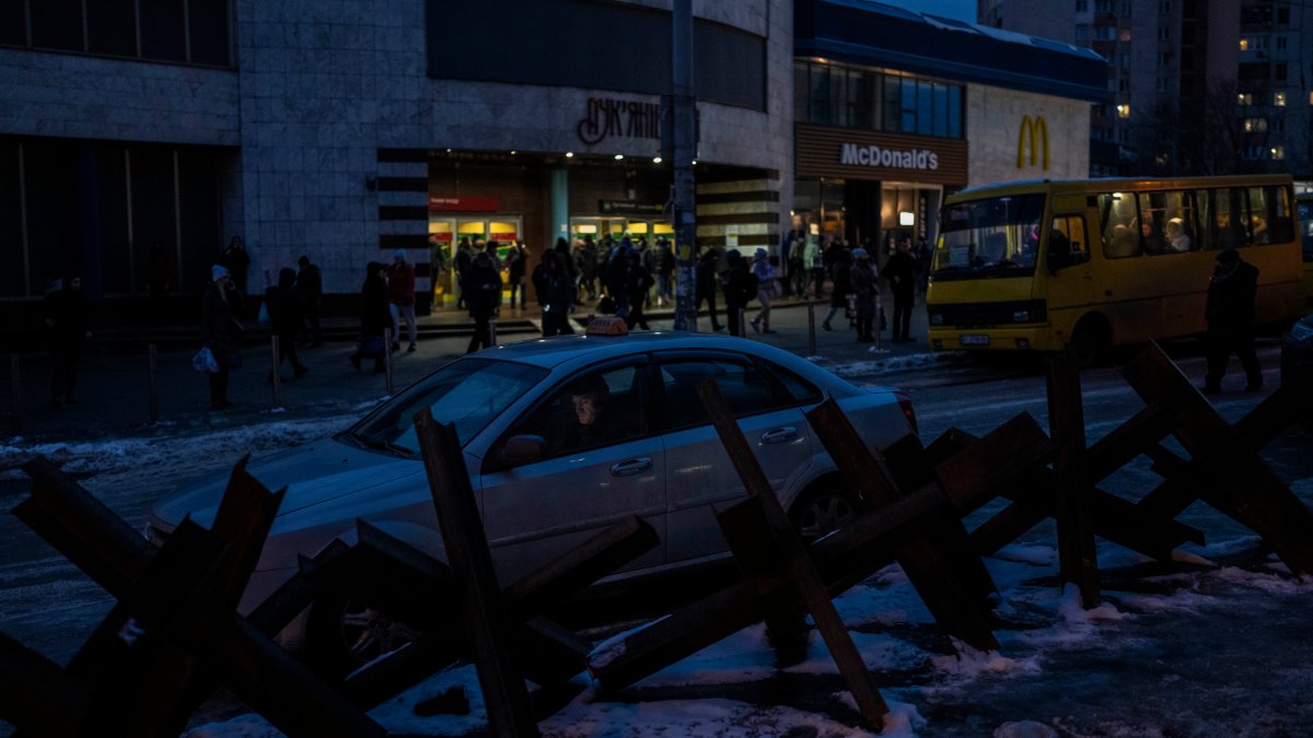 Ukraine's Kherson Loses Power Supply After Russian Shelling – NBC 7 San Diego - Vimarsana News