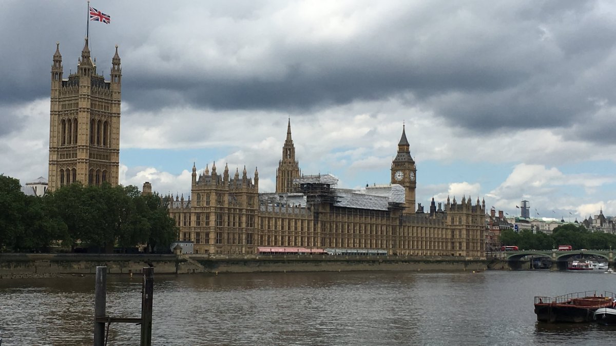 Tech Executives Could Be Jailed for Deliberately Failing to Protect Kids Under UK Proposal - Vimarsana News