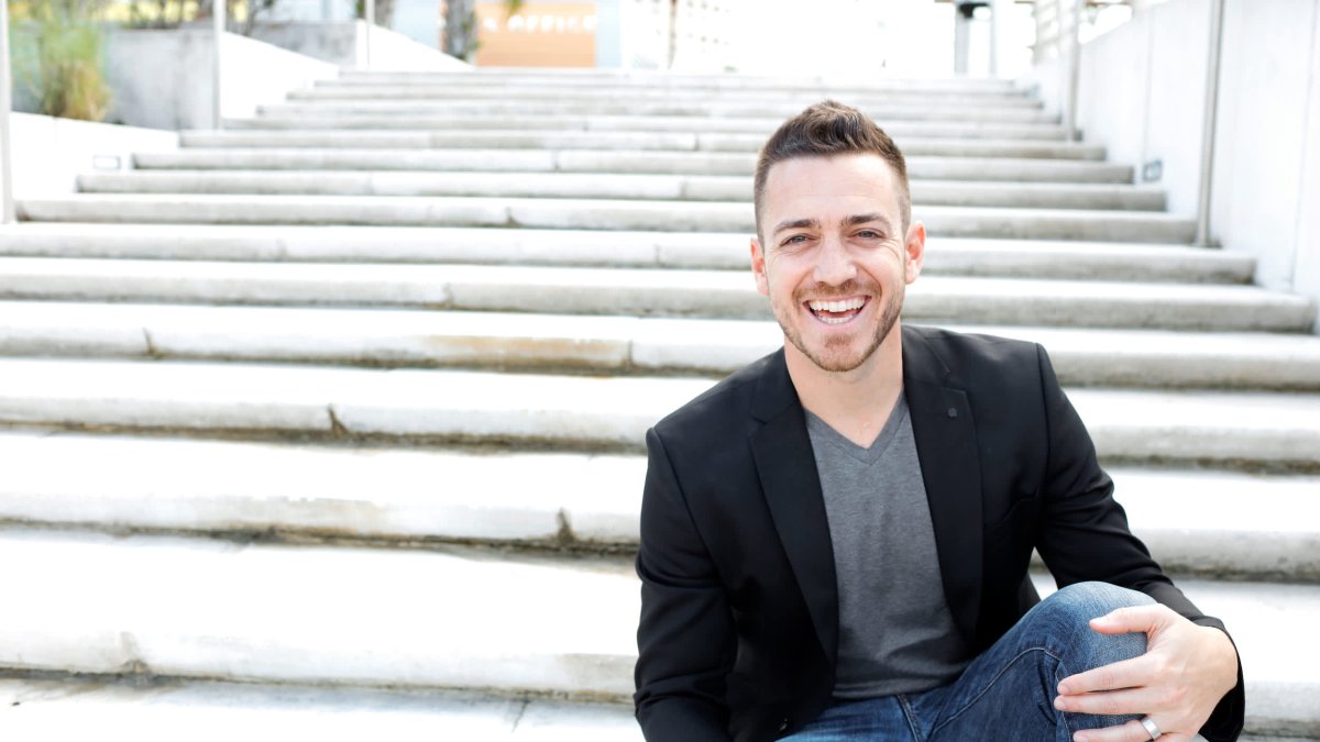 'I Work Just 5 Hours a Week': A 39-Year-Old Who Makes $160,000/Month in Passive Income Shares His Best Business Advice – NBC 7 San Diego - Vimarsana News