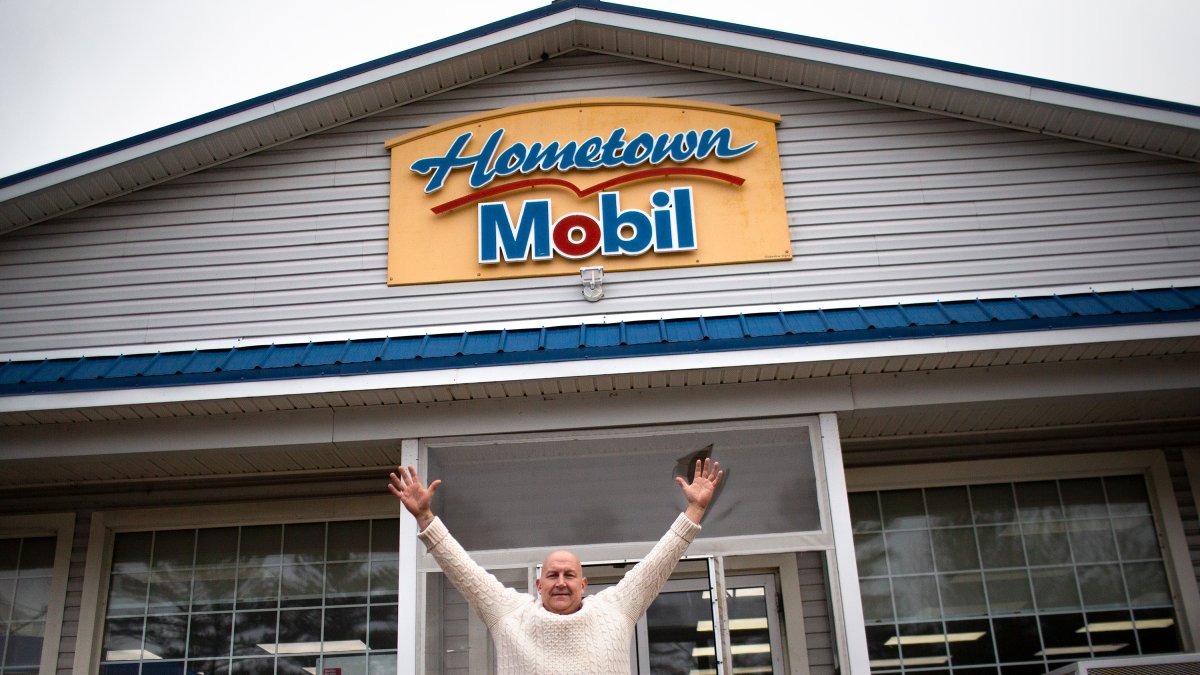 Maine $1.35 Billion Mega Millions Jackpot Winner Comes Forward – NBC 7 San Diego - Vimarsana News
