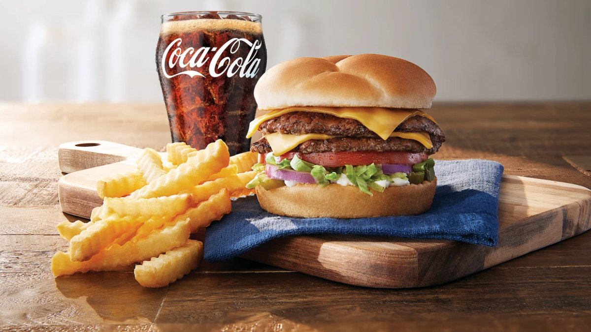 Midwest Burger Chain Is Switching From Pepsi to Coca-Cola and Fans Are Livid: 'Ruined My Entire Day' – NBC 7 San Diego - Vimarsana News
