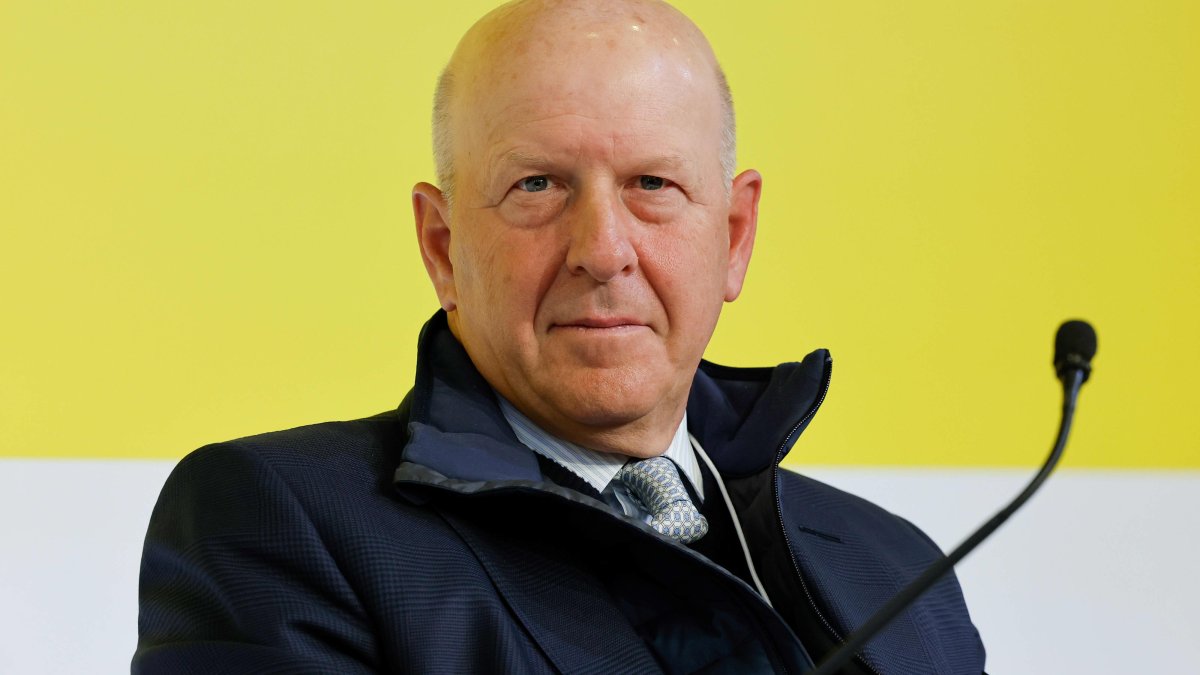 Why Goldman's Consumer Ambitions Failed, and What It Means for CEO David Solomon - Vimarsana News
