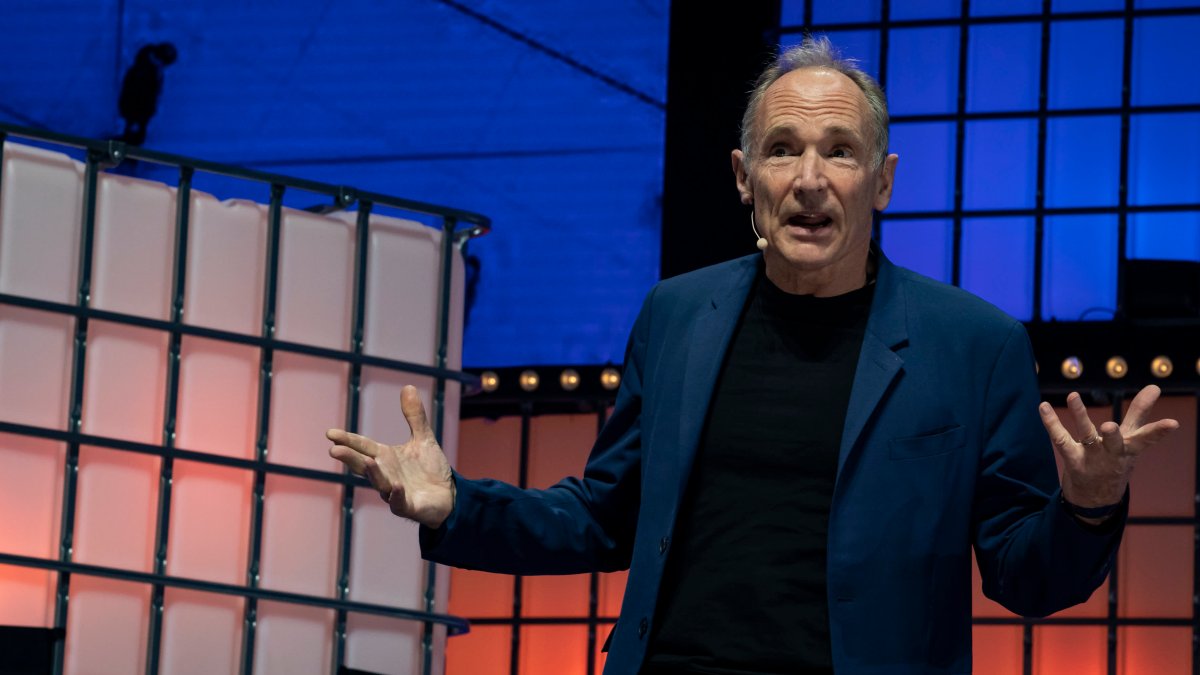 World Wide Web Inventor Tim Berners-Lee Calls Crypto 'Dangerous' and Likens It to Gambling – NBC 7 San Diego - Vimarsana News