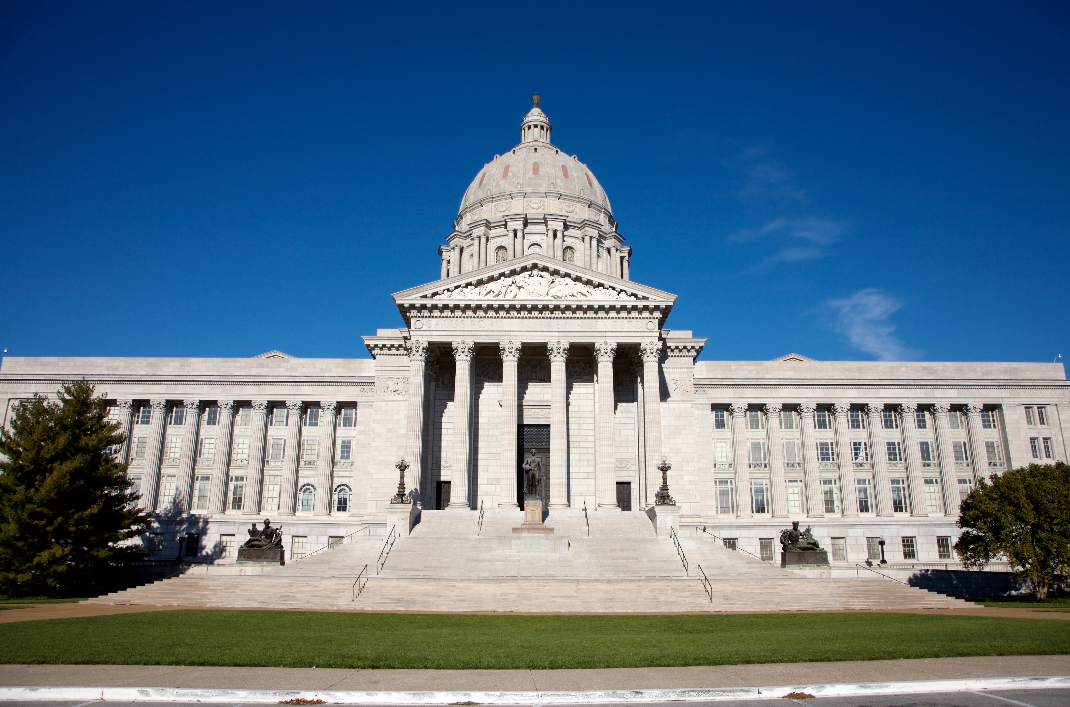 Missouri candidate with ties to the KKK on Republican ballot – NBC 7 San Diego - Vimarsana News