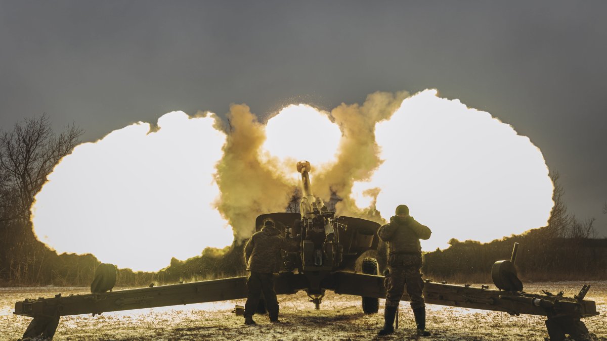 Ukraine War Live Updates: Ukrainian Forces Are Coming Under 'Insane Pressure' From Russia, Kyiv Says, But Counteroffensives Are Being Prepared – NBC 7 San Diego - Vimarsana News