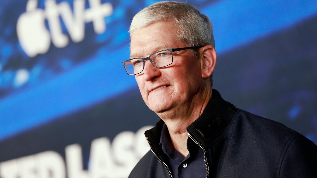 Apple Reportedly Delaying Some Employee Bonuses as the Company Cuts Costs - Vimarsana News