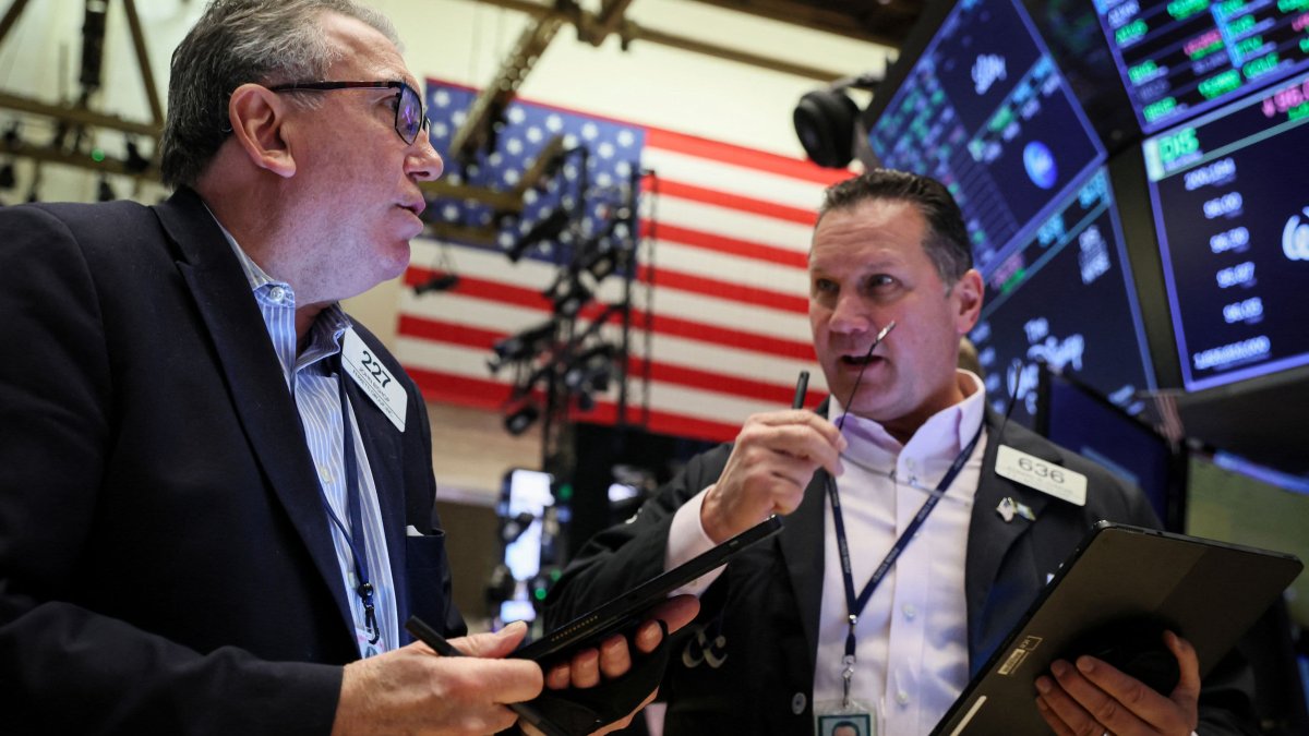 5 Things to Know Before the Stock Market Opens Friday - Vimarsana News