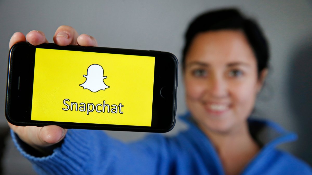 Snapchat to Release Free AI Chatbot for All Users – NBC 7 San Diego - Vimarsana News